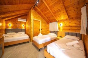 Lodges Shen Nikolla